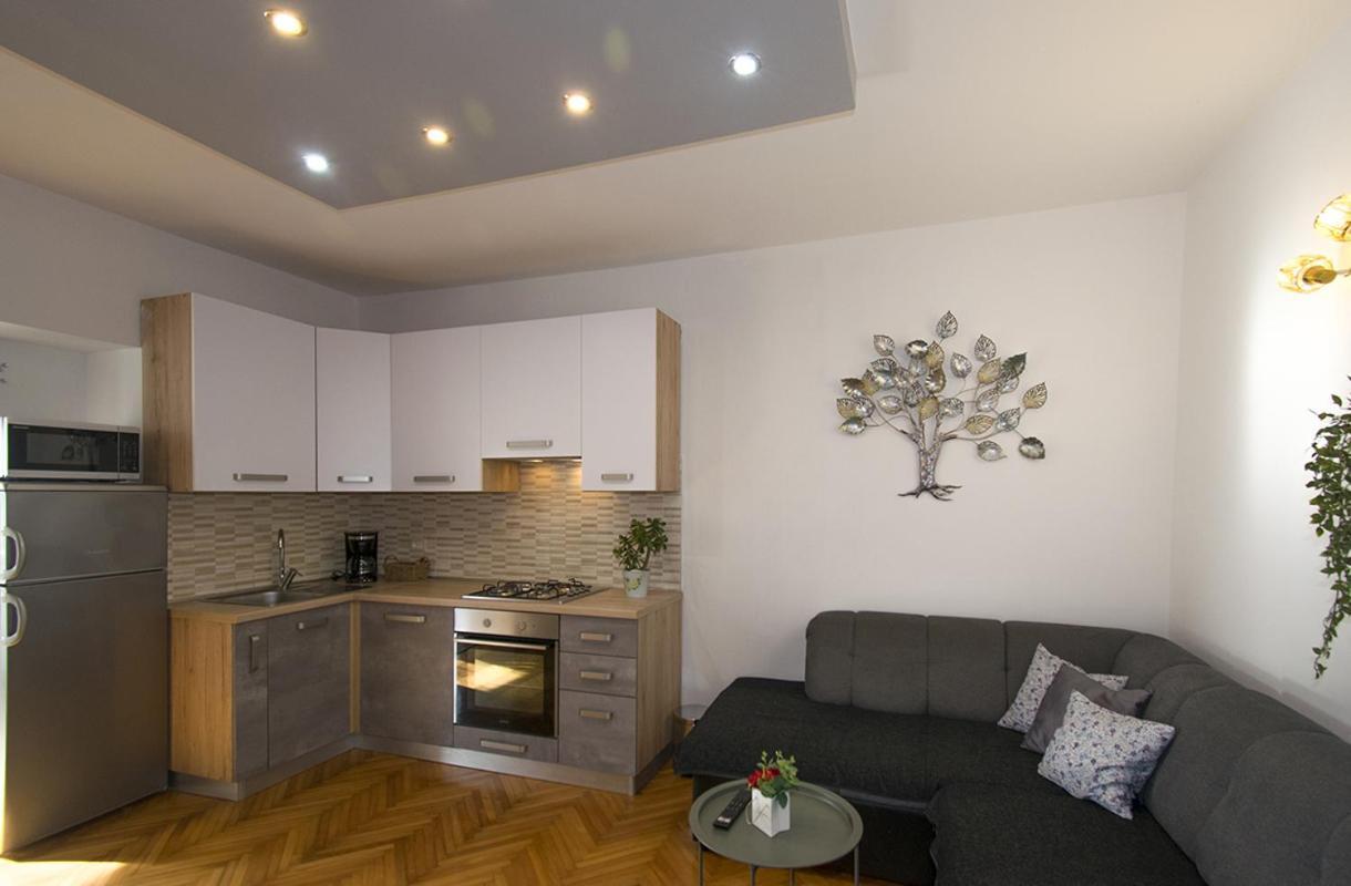 Apartment Edera, Near The Town In A Quiet Location 罗维尼 外观 照片