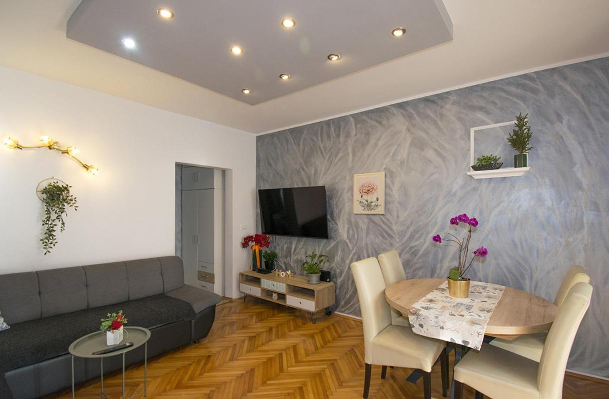Apartment Edera, Near The Town In A Quiet Location 罗维尼 外观 照片