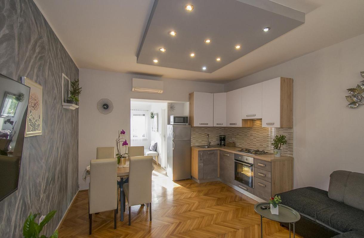 Apartment Edera, Near The Town In A Quiet Location 罗维尼 外观 照片