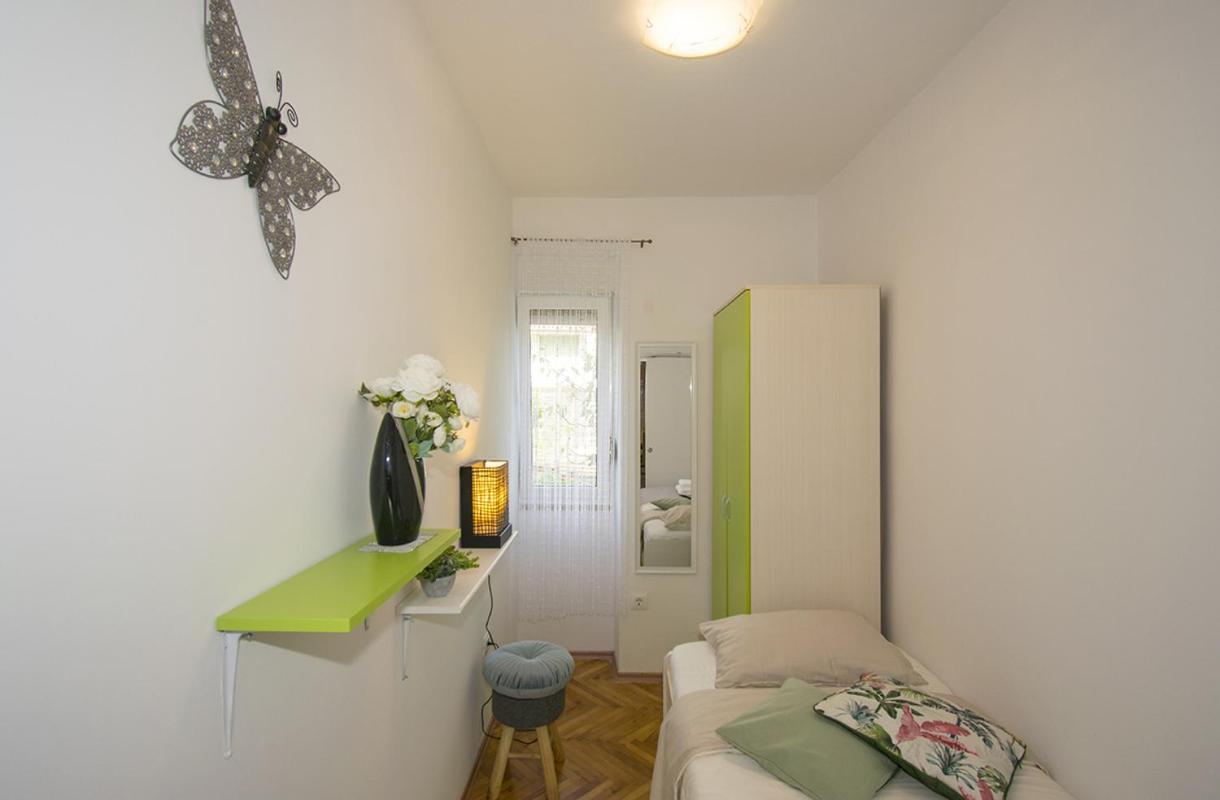 Apartment Edera, Near The Town In A Quiet Location 罗维尼 外观 照片